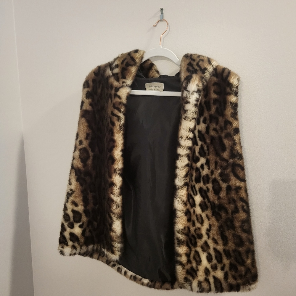 Amelie & Amelie Winter fake fur vest leopard print size S